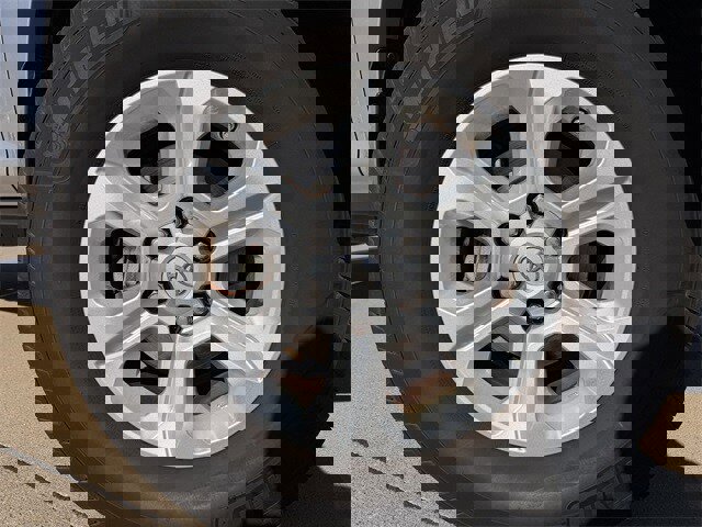 Used 2014 Toyota 4Runner SR5 image 8