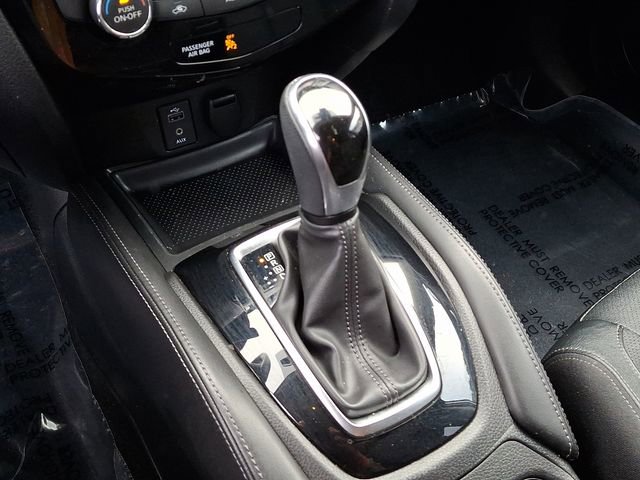 Used 2017 Nissan Rogue SL image 17