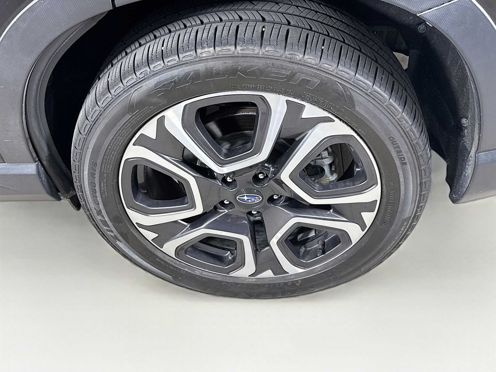 Used 2023 Subaru Ascent Limited image 38