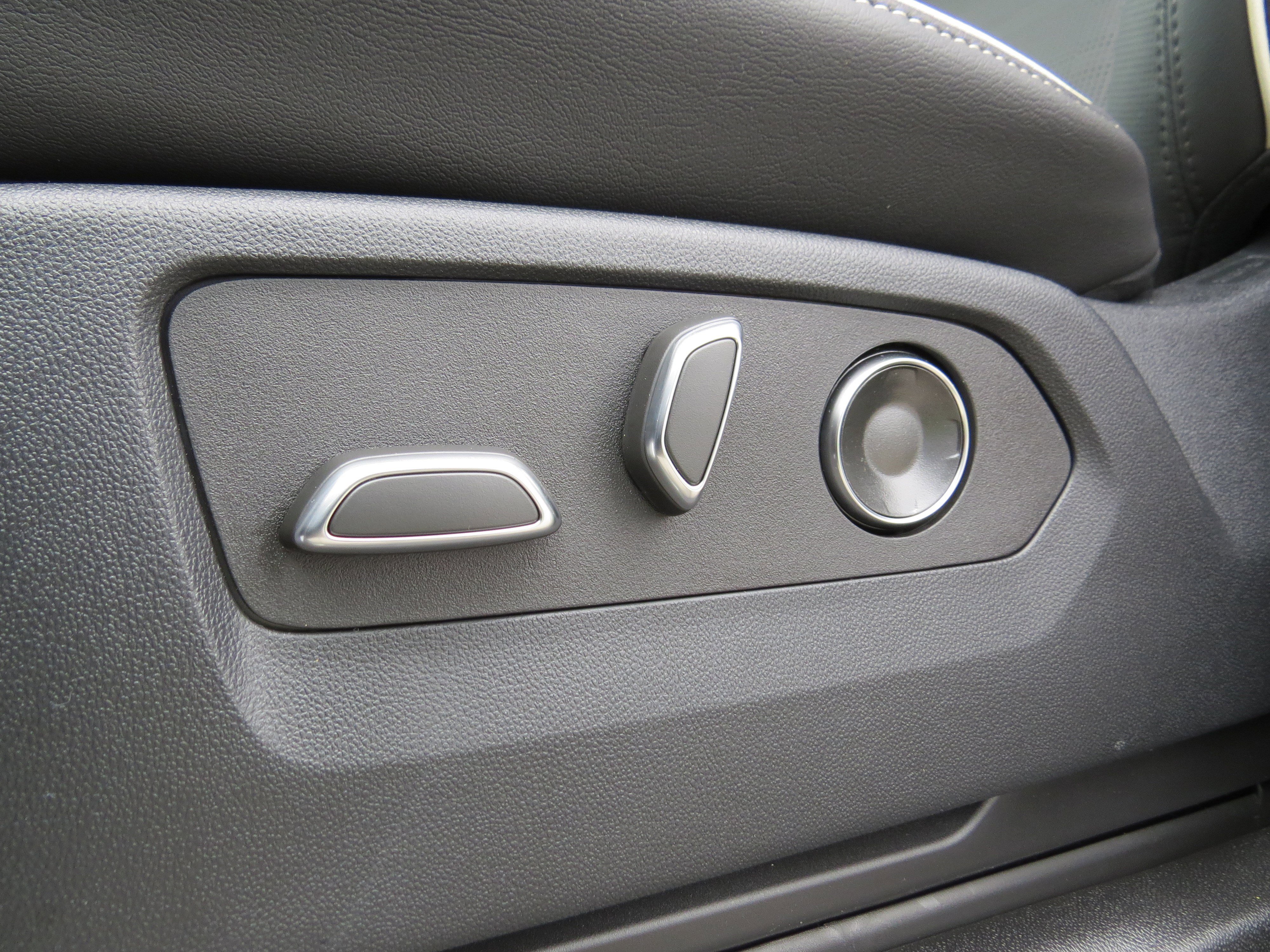 New 2026 Cadillac Escalade Luxury w/ Touring Package image 20