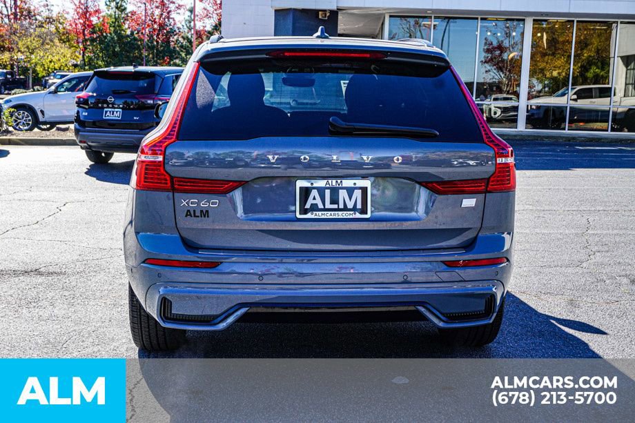 Used 2024 Volvo XC60 T8 Plus w/ Climate Package image 10