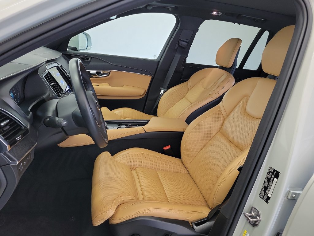 Used 2022 Volvo XC90 T8 Inscription w/ Advanced Package AWD/4WD image 18