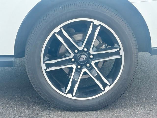Used 2020 Ford Expedition Limited w/ Equipment Group 303A AWD/4WD image 7
