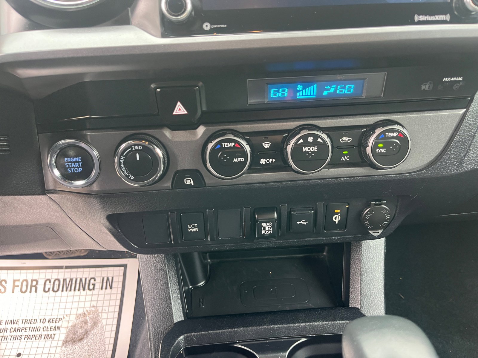 Used 2021 Toyota Tacoma TRD Sport AWD/4WD image 30