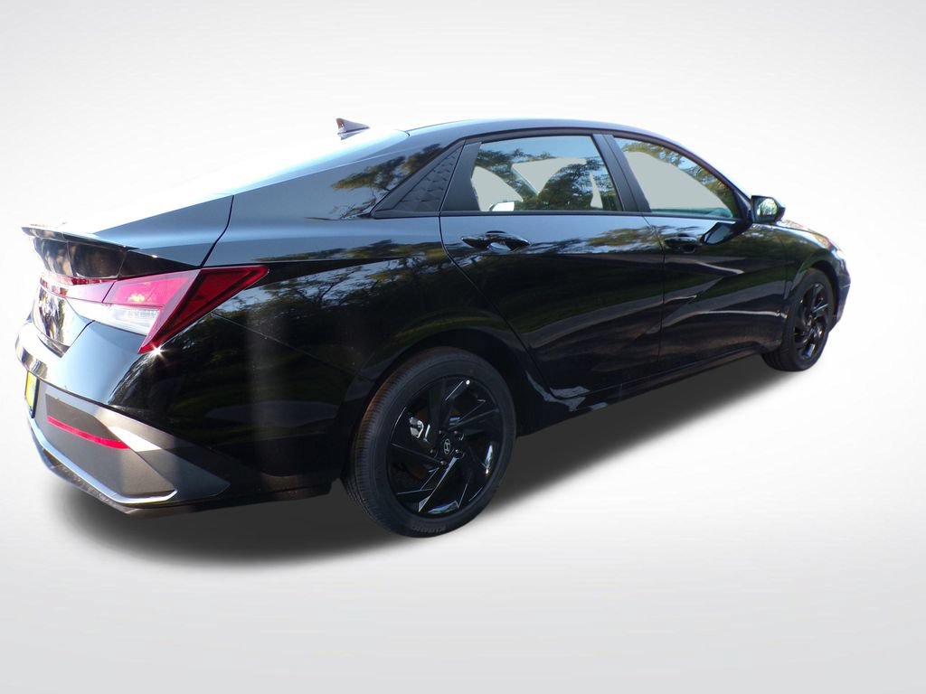 New 2026 Hyundai Elantra Sport FWD image 7