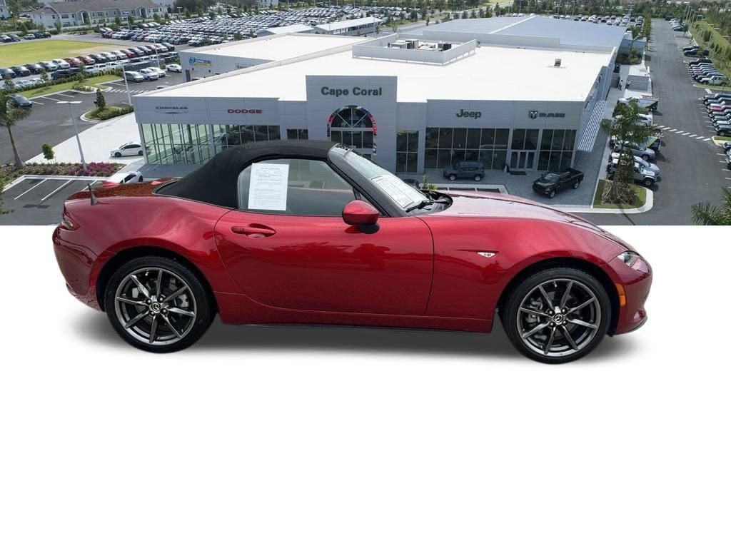 Used 2019 MAZDA MX-5 Miata Grand Touring RWD image 4