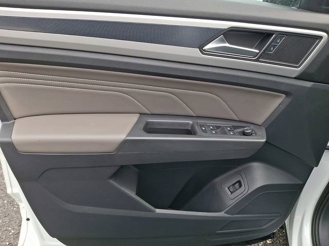 Used 2023 Volkswagen Atlas Cross Sport SEL R-Line image 12