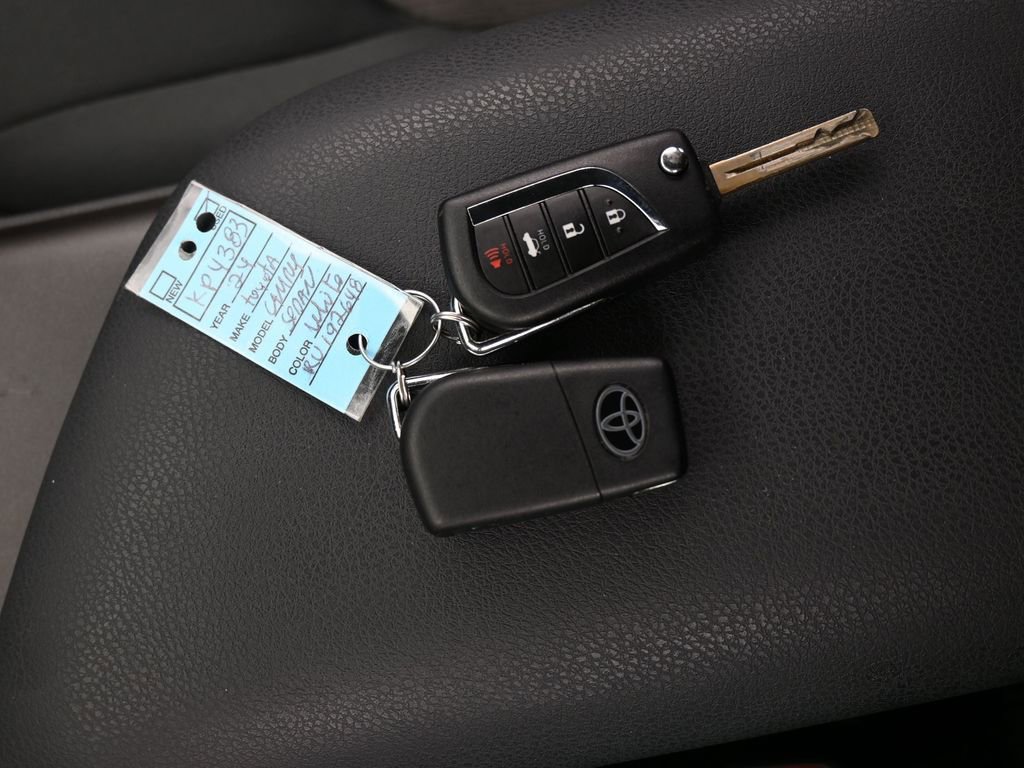 Used 2024 Toyota Camry LE image 19