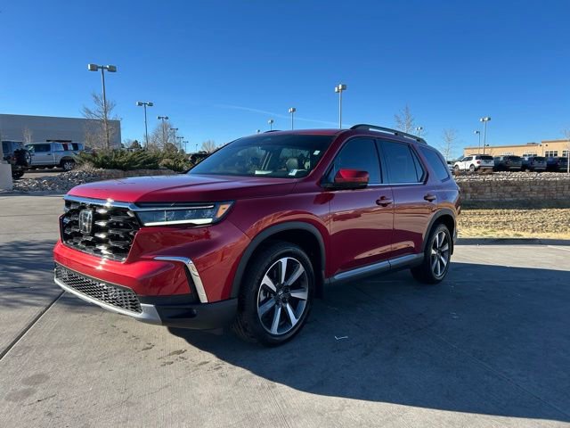 Used 2025 Honda Pilot Elite image 3