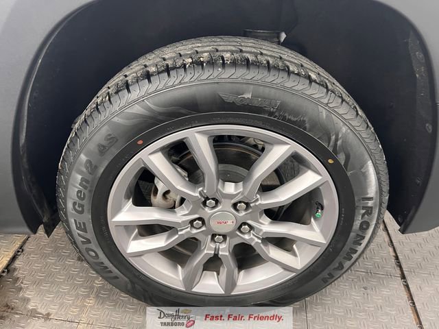 Used 2022 GMC Terrain SLT AWD/4WD image 23