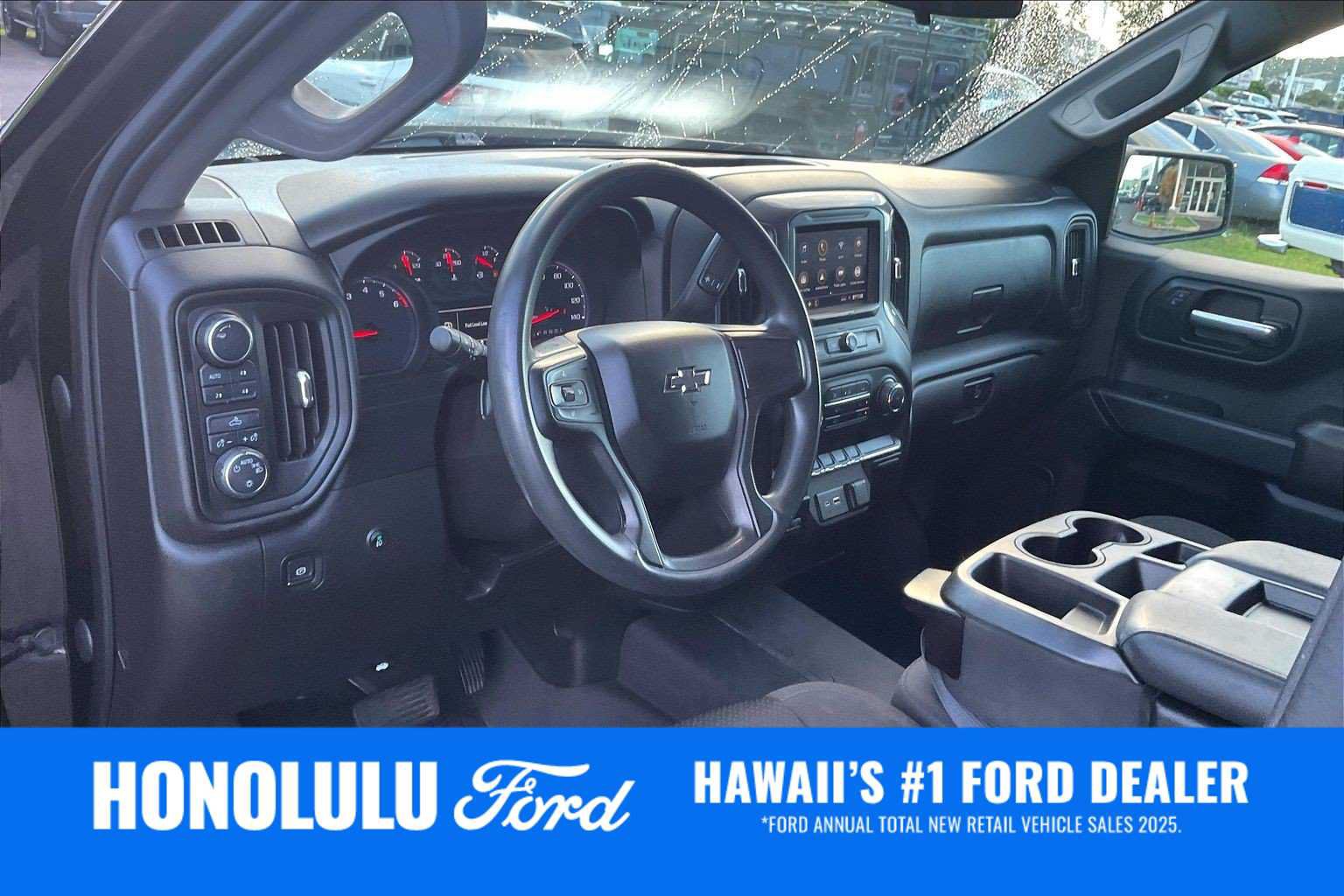 Used 2021 Chevrolet Silverado 1500 Custom Trail Boss AWD/4WD image 2