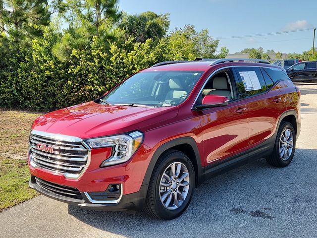 Certified 2023 GMC Terrain SLT w/ Tech Package FWD image 2