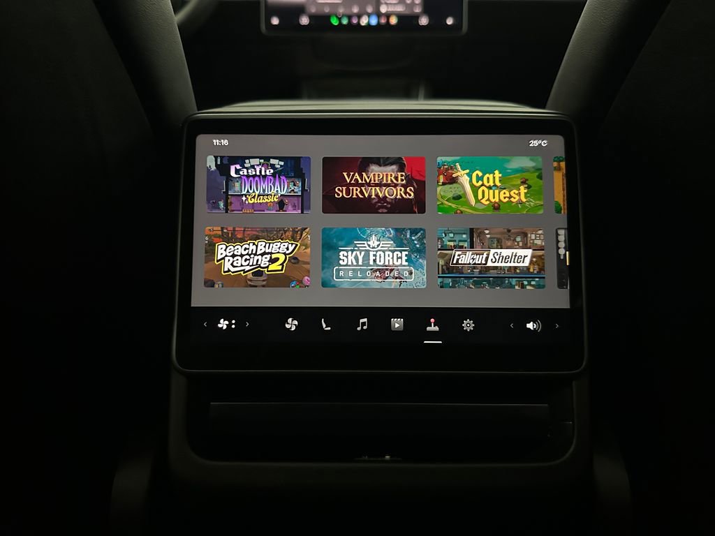 Used 2026 Tesla Model Y Long Range AWD/4WD image 27