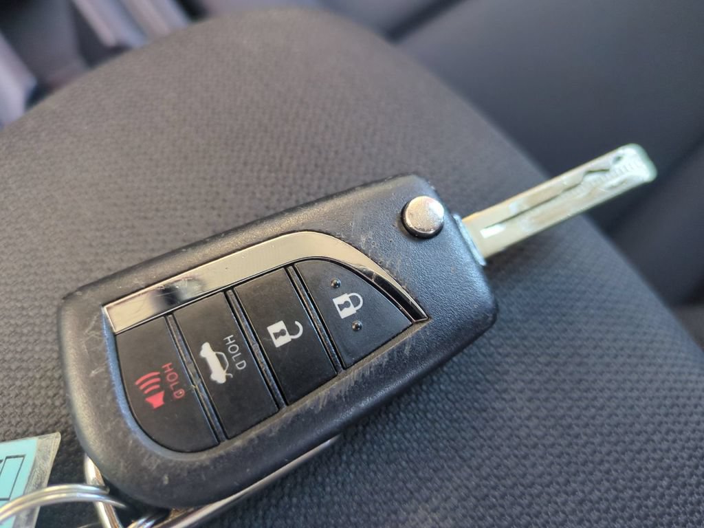 Used 2025 Toyota Corolla LE FWD image 45