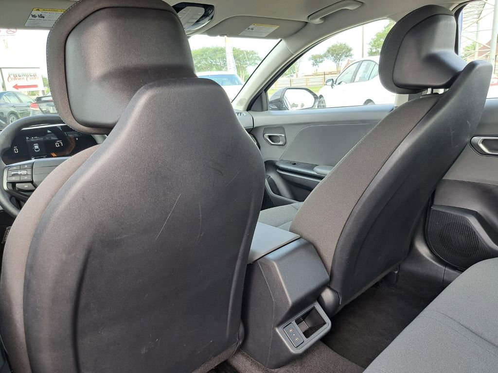 Used 2025 Kia K4 LXS image 22