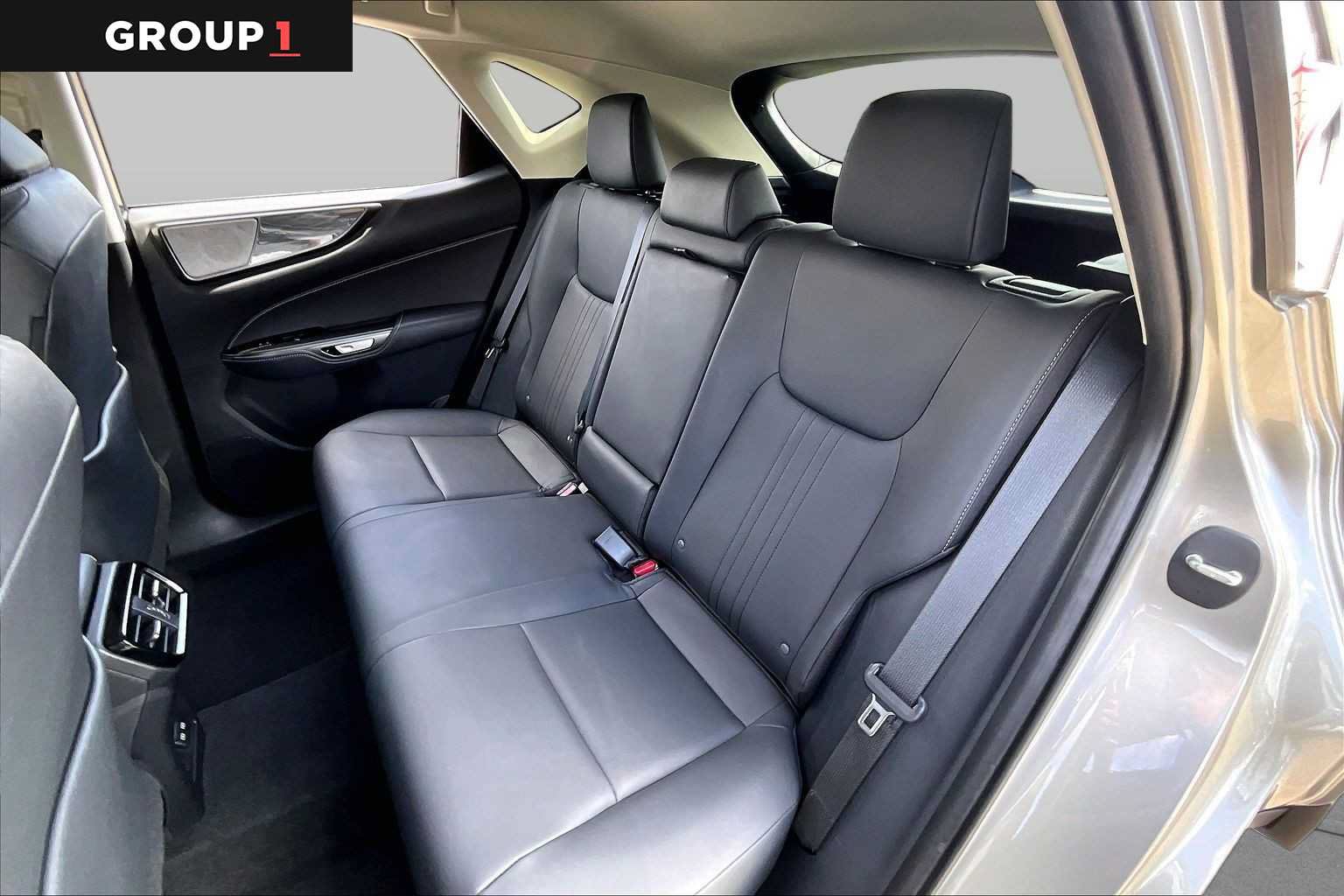 Used 2025 Lexus NX 250 FWD w/ Accessory Package (Z2) image 18