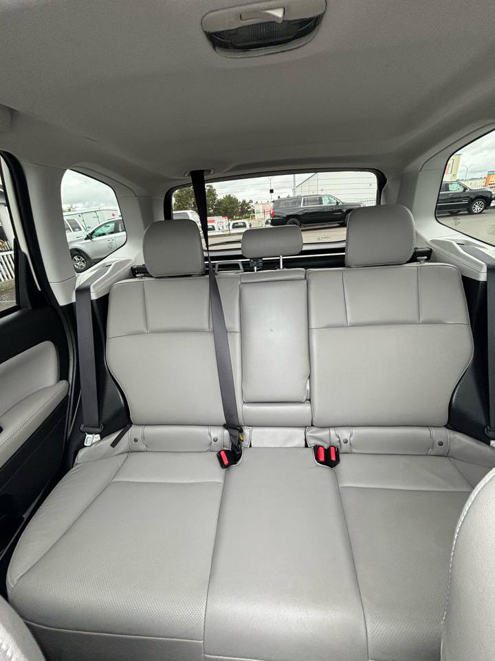 Used 2014 Subaru Forester 2.5i Limited AWD/4WD image 17