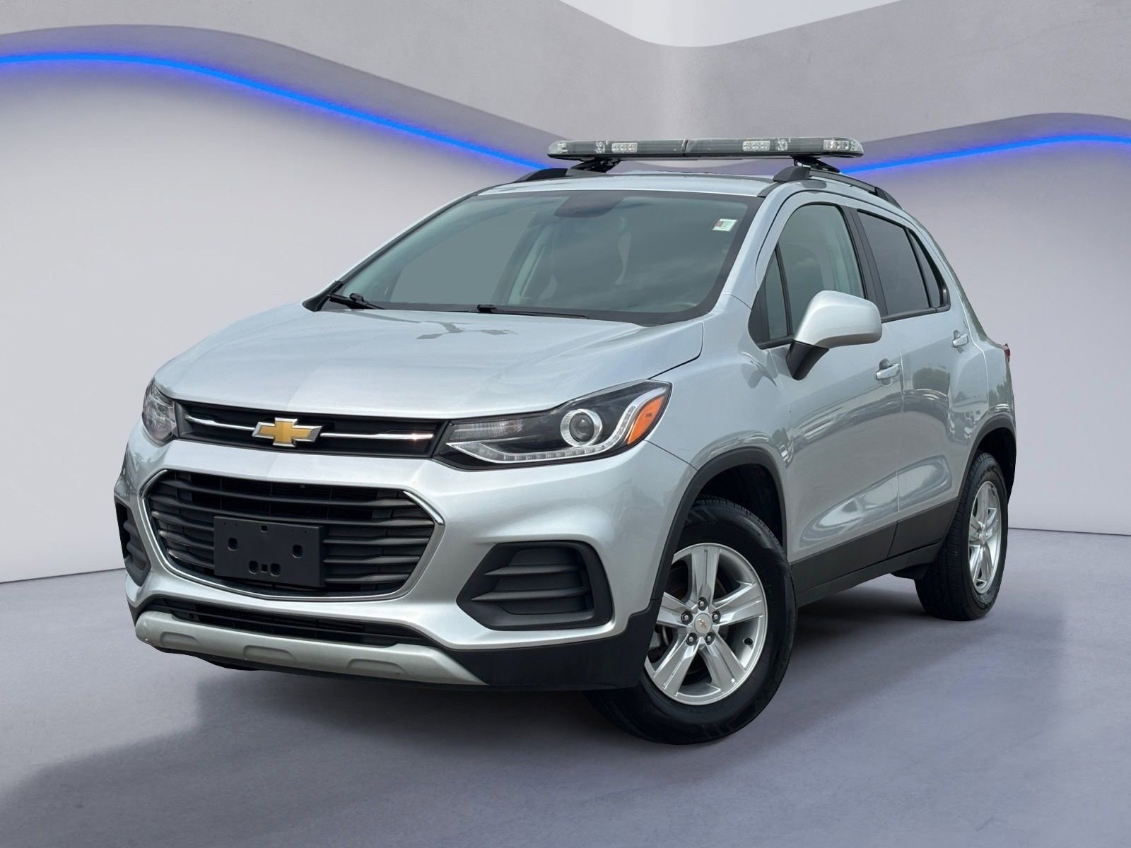 Used 2022 Chevrolet Trax LT w/ LT Convenience Package AWD/4WD image 2
