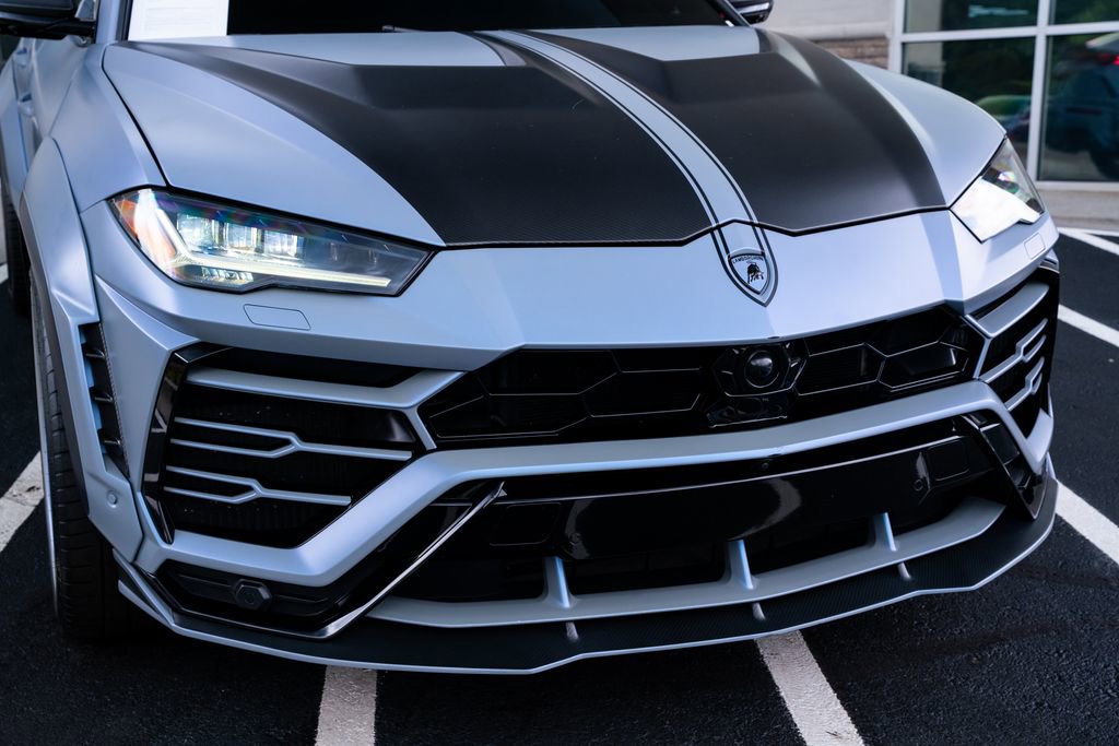 Used 2022 Lamborghini Urus AWD/4WD image 5