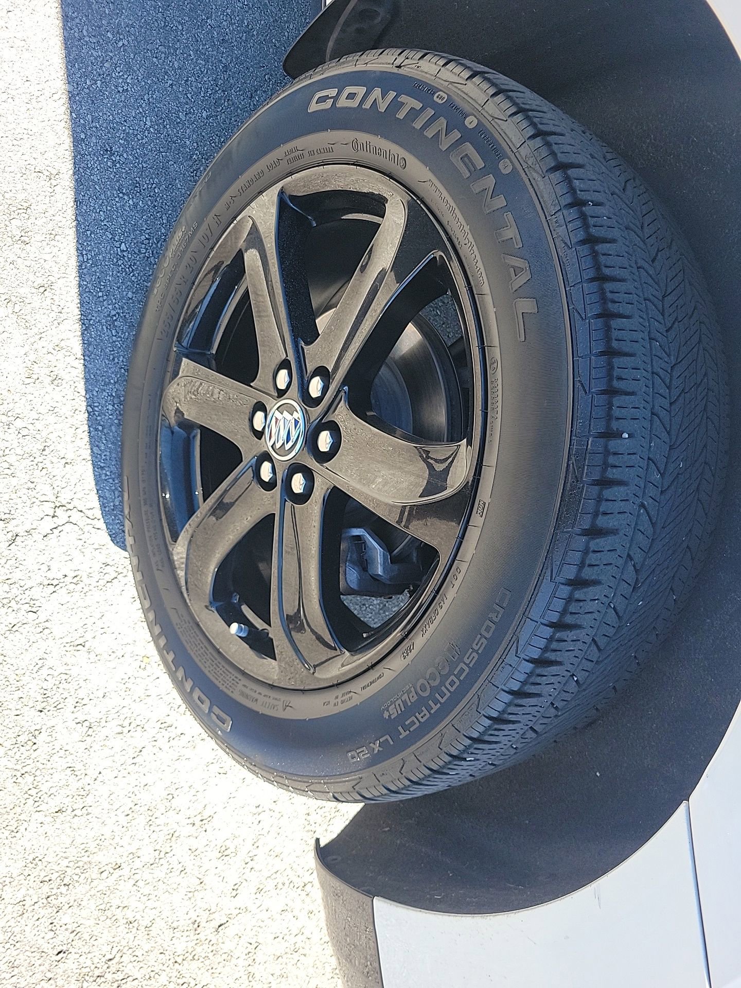 Used 2024 Buick Enclave Essence w/ Sport Touring Edition image 19