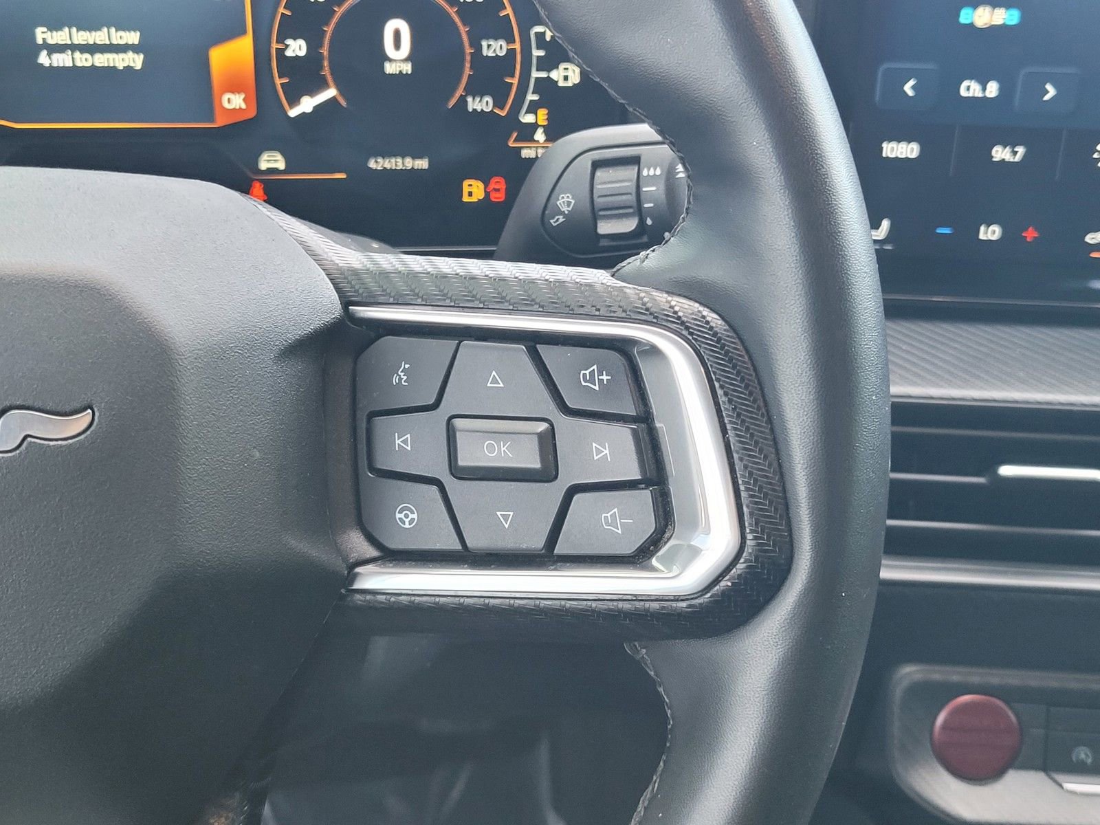 Used 2024 Ford Mustang Coupe image 21