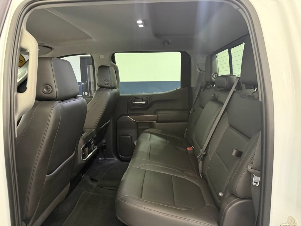 Used 2019 GMC Sierra 1500 SLT w/ SLT Premium Plus Package AWD/4WD image 9