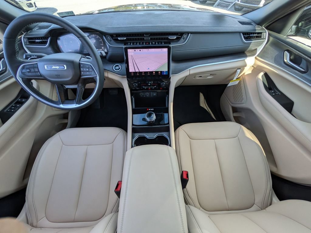 New 2025 Jeep Grand Cherokee L Limited image 28