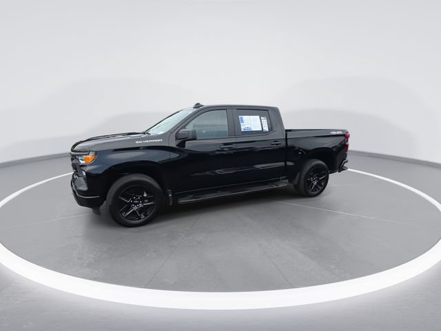 Used 2026 Chevrolet Silverado 1500 Custom AWD/4WD image 4