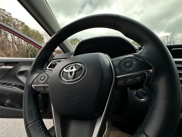 Used 2018 Toyota Camry XSE image 21