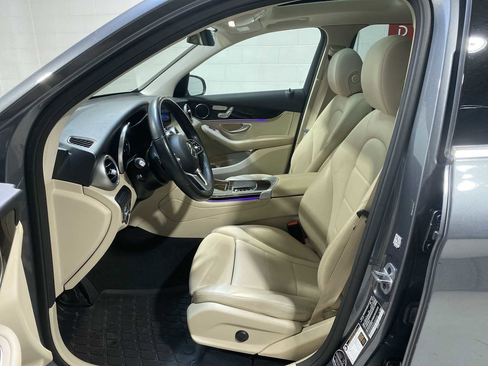 Used 2022 Mercedes-Benz GLC 300 4MATIC video 2