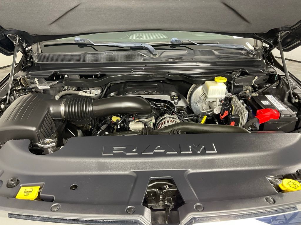 Used 2021 RAM 1500 Limited w/ Body Color Bumper Group image 9