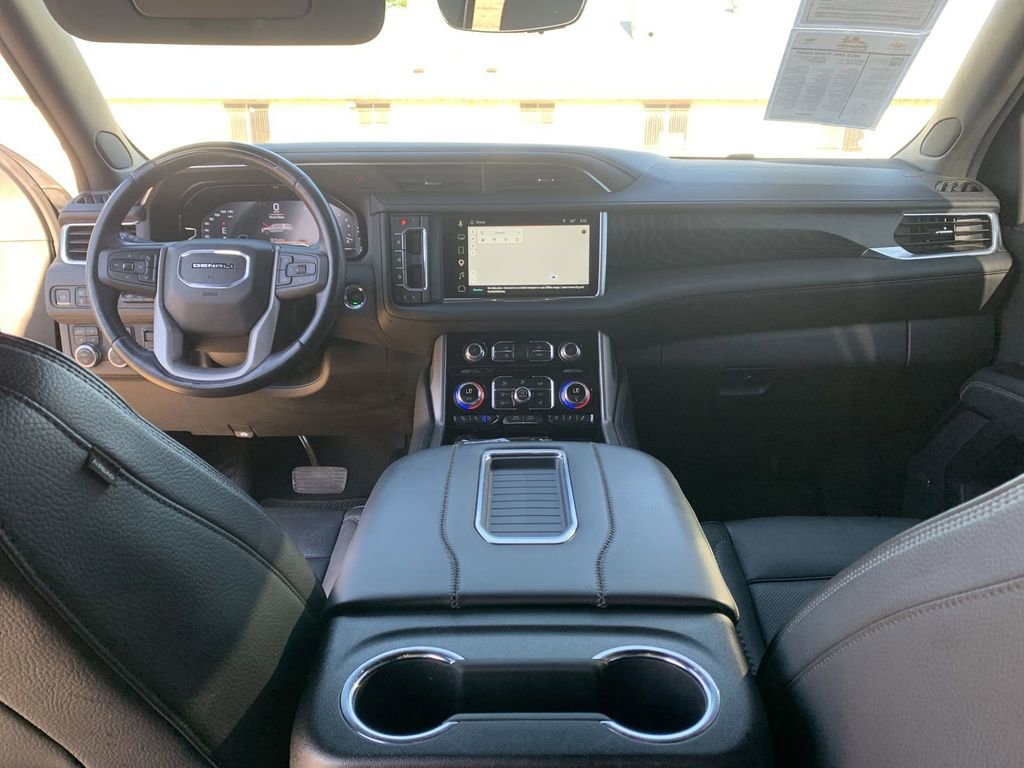 Certified 2023 GMC Yukon Denali w/ Advanced Technology Package image 19