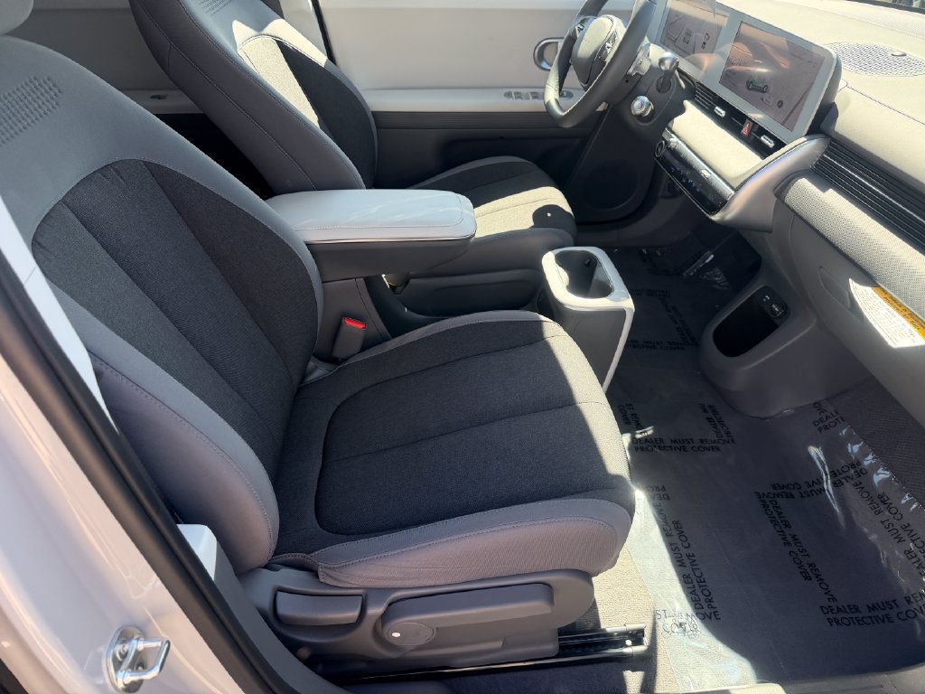 Certified 2024 Hyundai Ioniq 5 SE RWD image 10