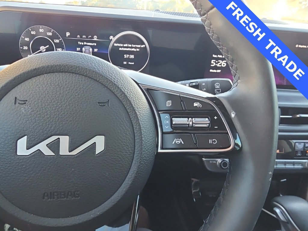 Used 2025 Kia Seltos EX w/ EX Sunroof Package image 17