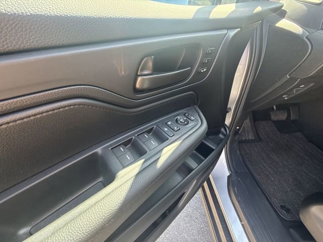 Used 2025 Honda Odyssey EX-L image 13
