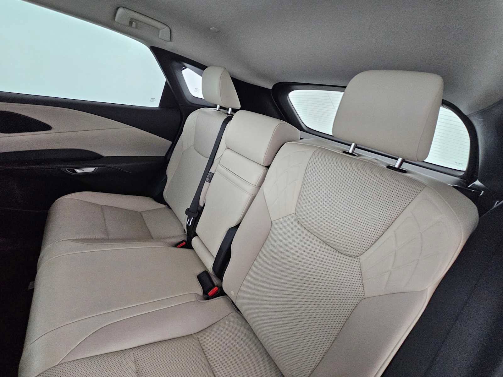 Used 2024 Lexus RX 350 FWD w/ Technology Package image 17