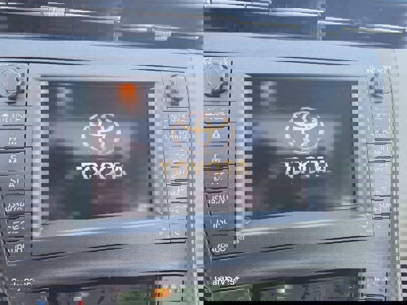 Used 2014 Toyota Prius Four w/ Solar Roof Package FWD image 28