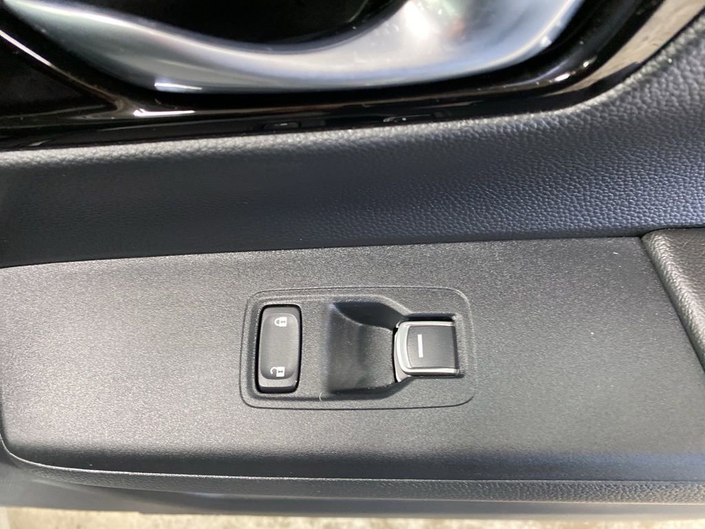 Used 2025 Honda CR-V EX-L image 22