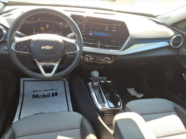 Used 2024 Chevrolet Trax LT w/ Driver Confidence Package image 10