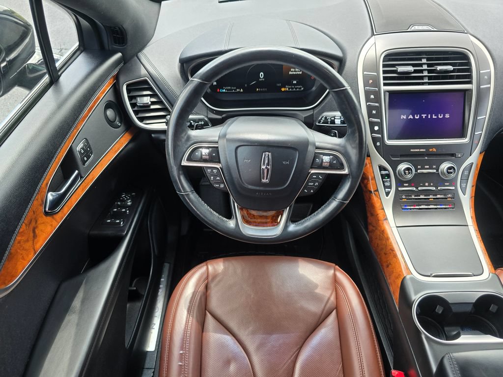 Used 2019 Lincoln Nautilus Reserve w/ Driver Assistance Package AWD/4WD image 18