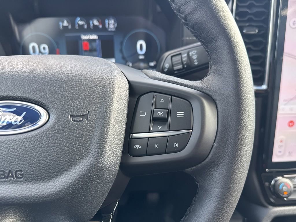New 2025 Ford Ranger Lariat w/ FX4 Off-Road Package image 26