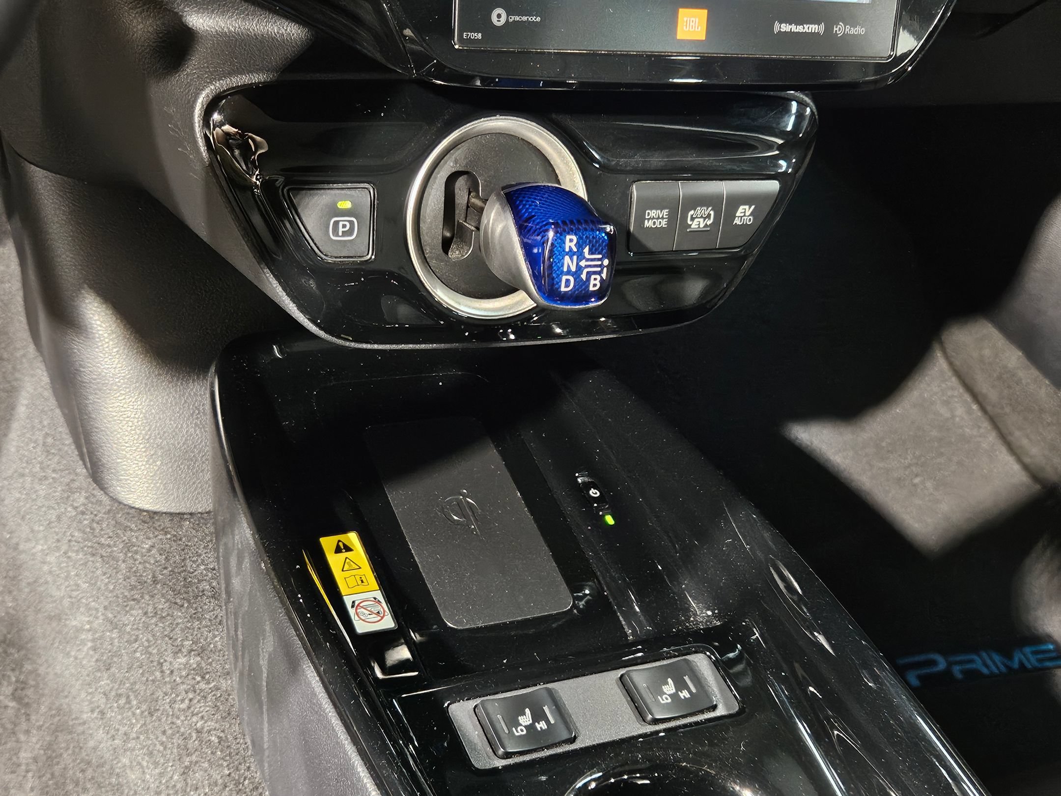 Used 2021 Toyota Prius Prime Limited FWD image 33