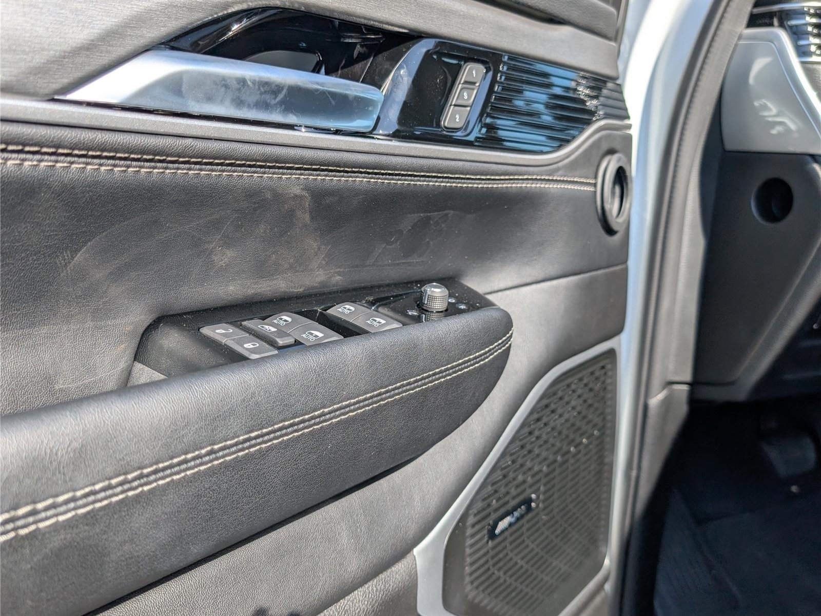 New 2026 Jeep Grand Wagoneer Limited AWD/4WD image 18