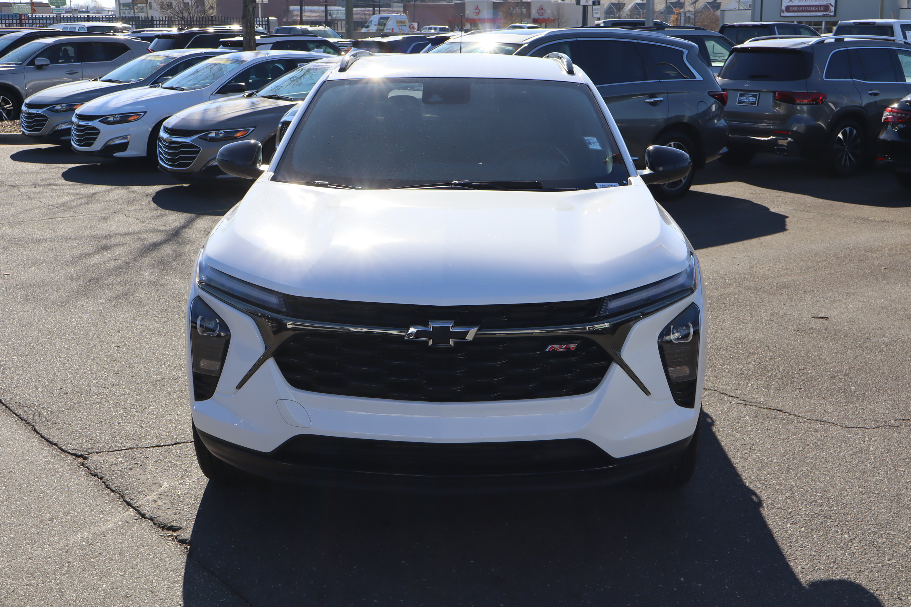 Certified 2024 Chevrolet Trax RS w/ Driver Confidence Package image 3