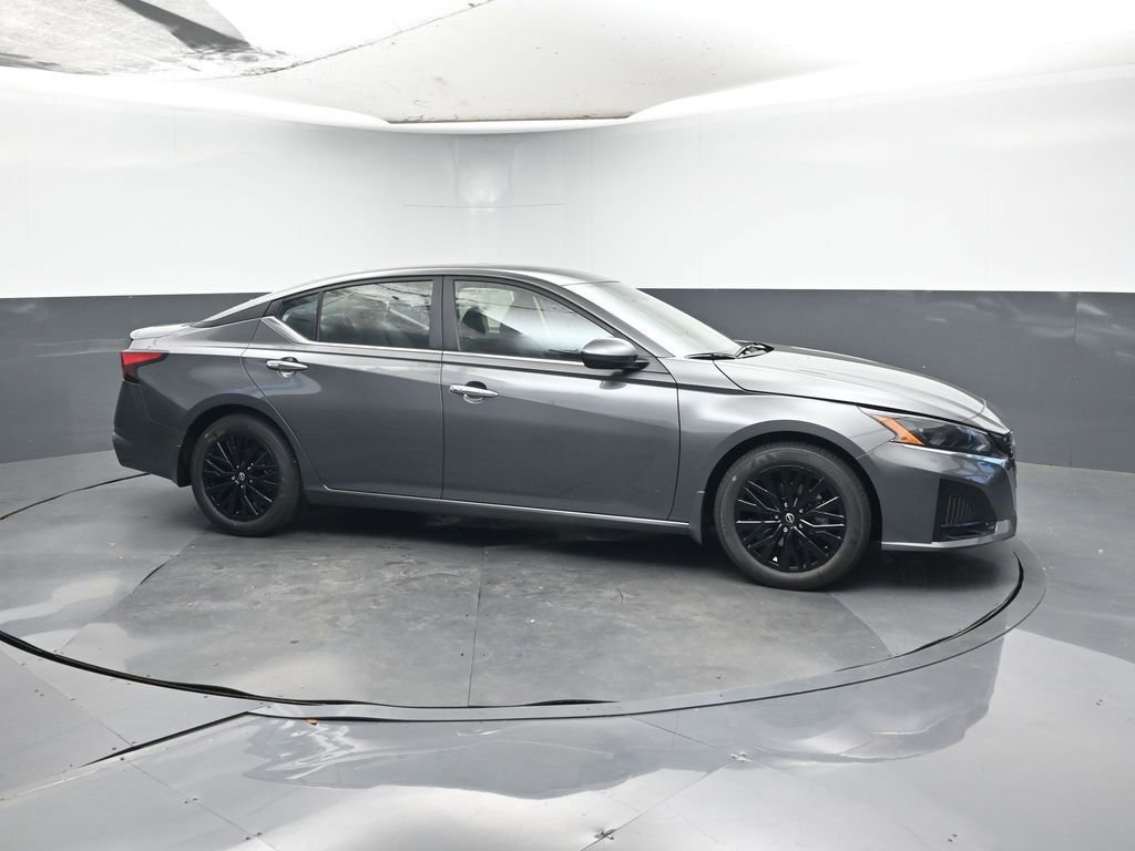 New 2025 Nissan Altima 2.5 SV w/ SV Special Edition Package image 3