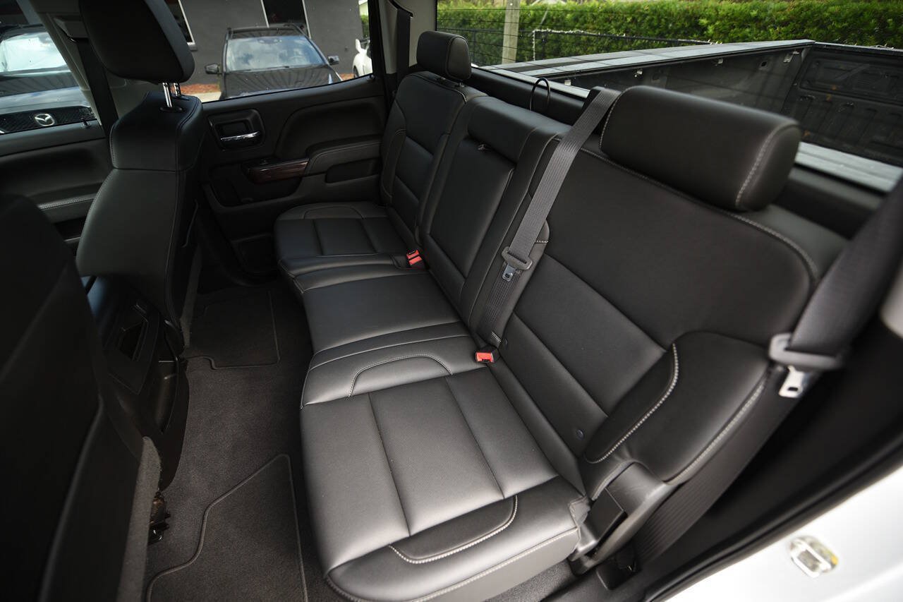 Used 2019 GMC Sierra 3500 SLT w/ Duramax Plus Package AWD/4WD image 11
