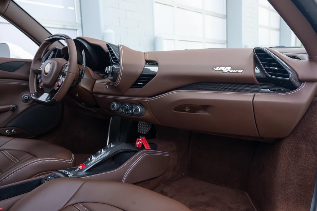 Used 2018 Ferrari 488 Spider RWD image 60