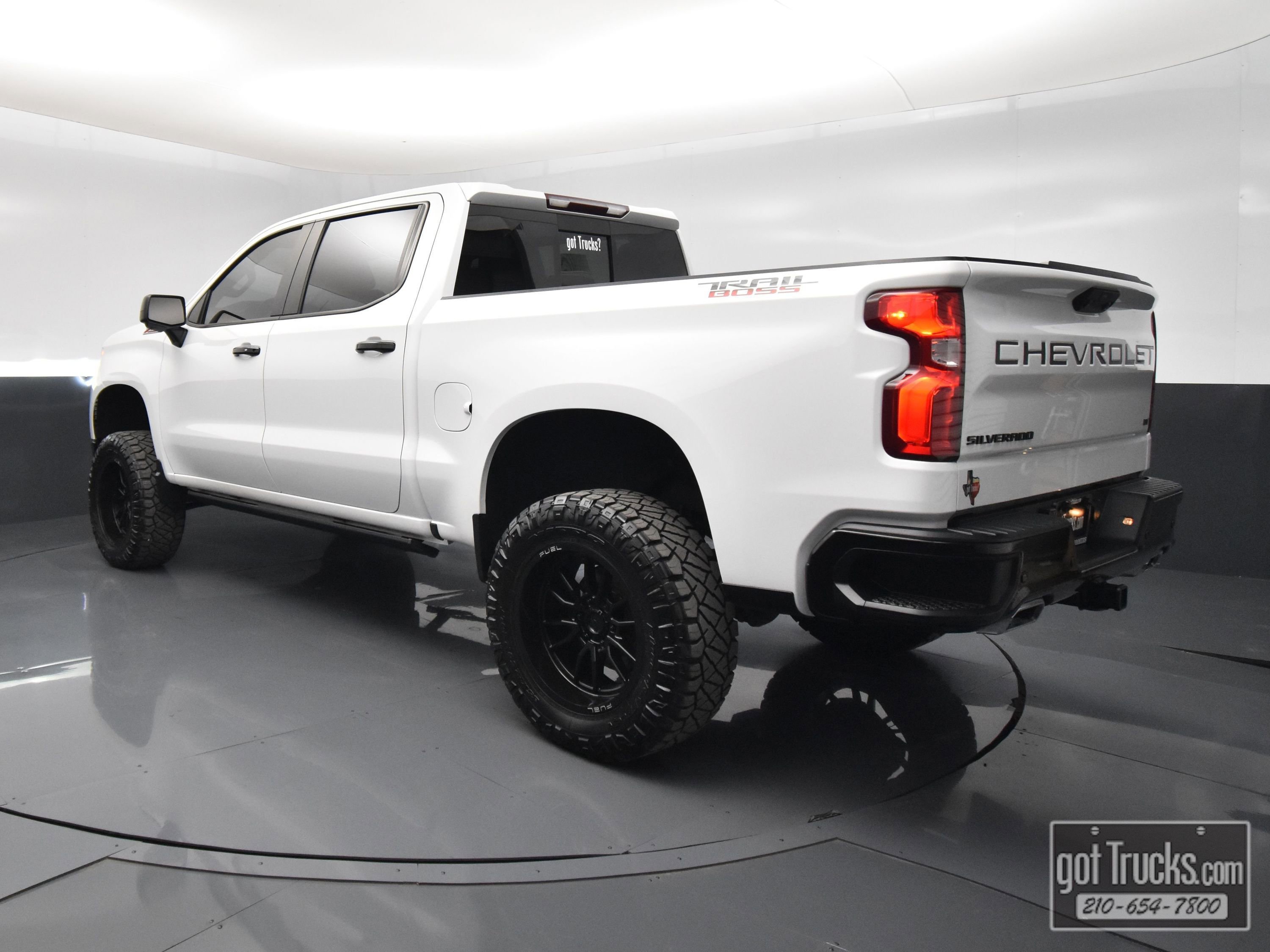 Used 2022 Chevrolet Silverado 1500 LT Trail Boss w/ LT Trail Boss Premium Package AWD/4WD image 5