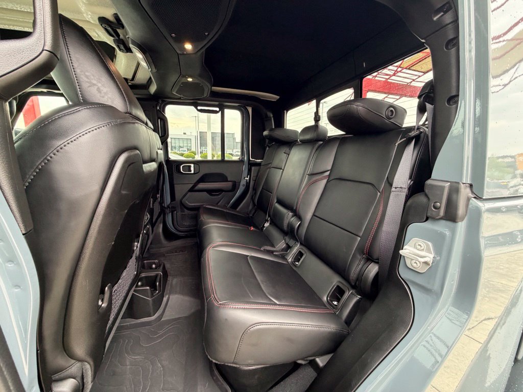 Used 2025 Jeep Gladiator Rubicon AWD/4WD image 27