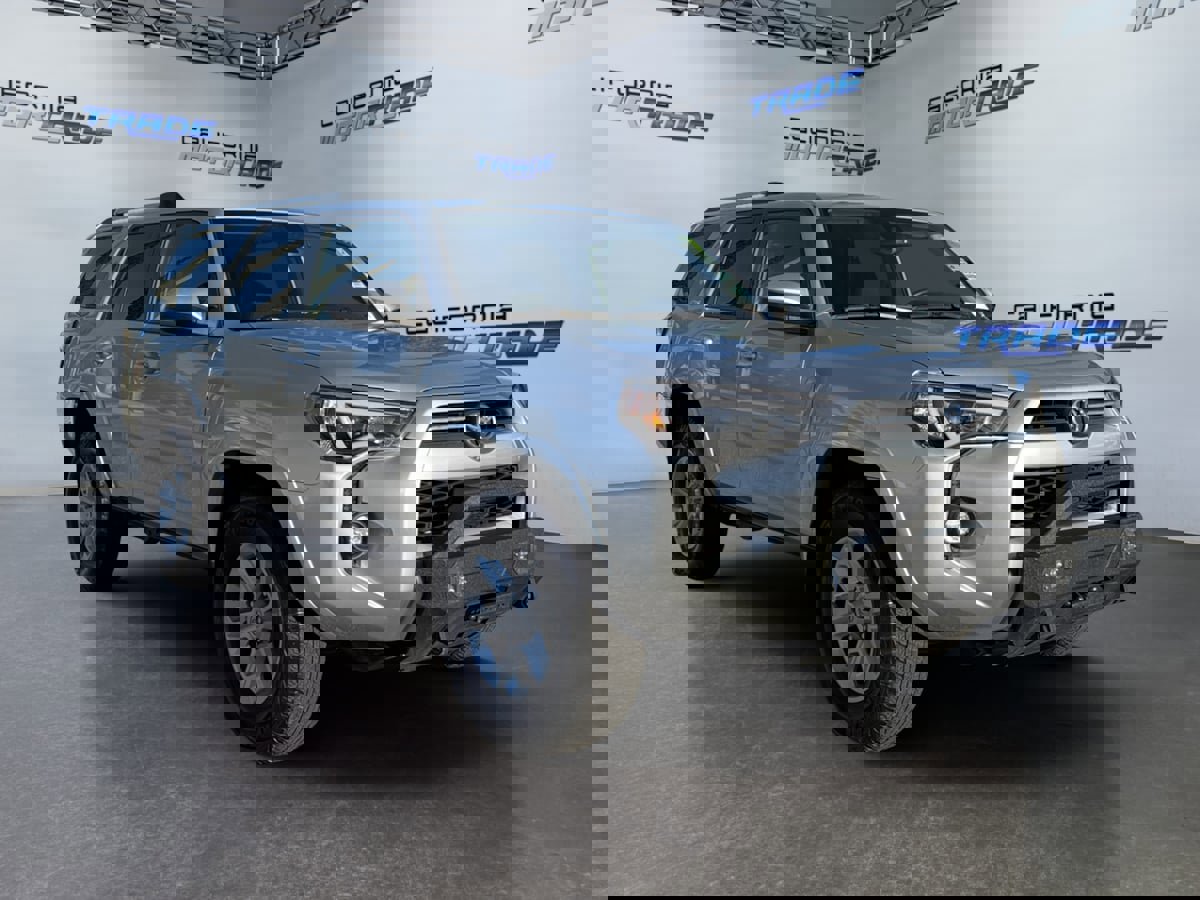 Used 2022 Toyota 4Runner SR5 image 3